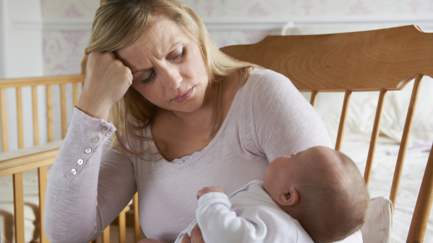 Barn i hemmet ger kvinnor sämre sömn – men männen påverkas inte alls